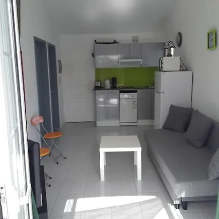 Holiday home Tres Beau Bungalow,jardin Tropical, Renovation Ete 2020 *